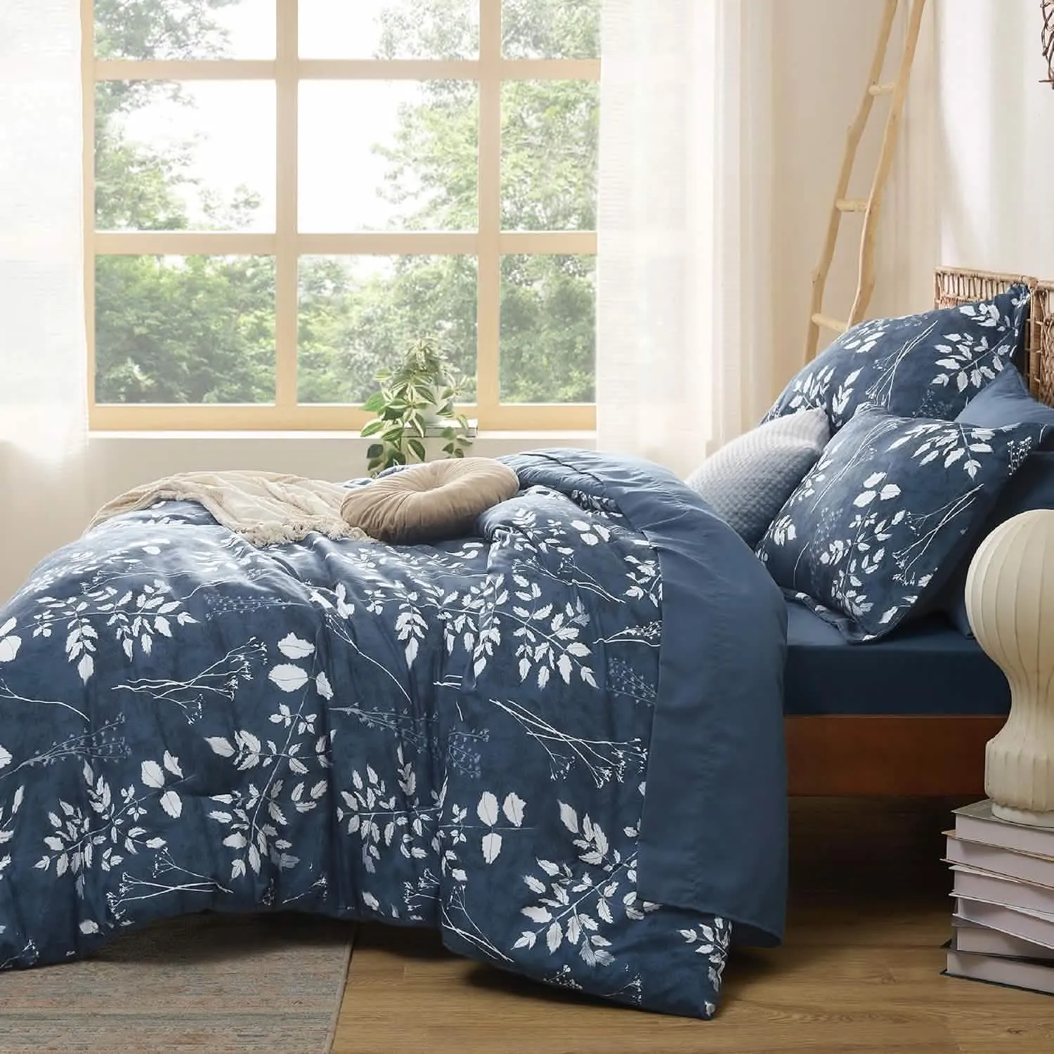 Bedsure Elegant Floral Comforter Sets