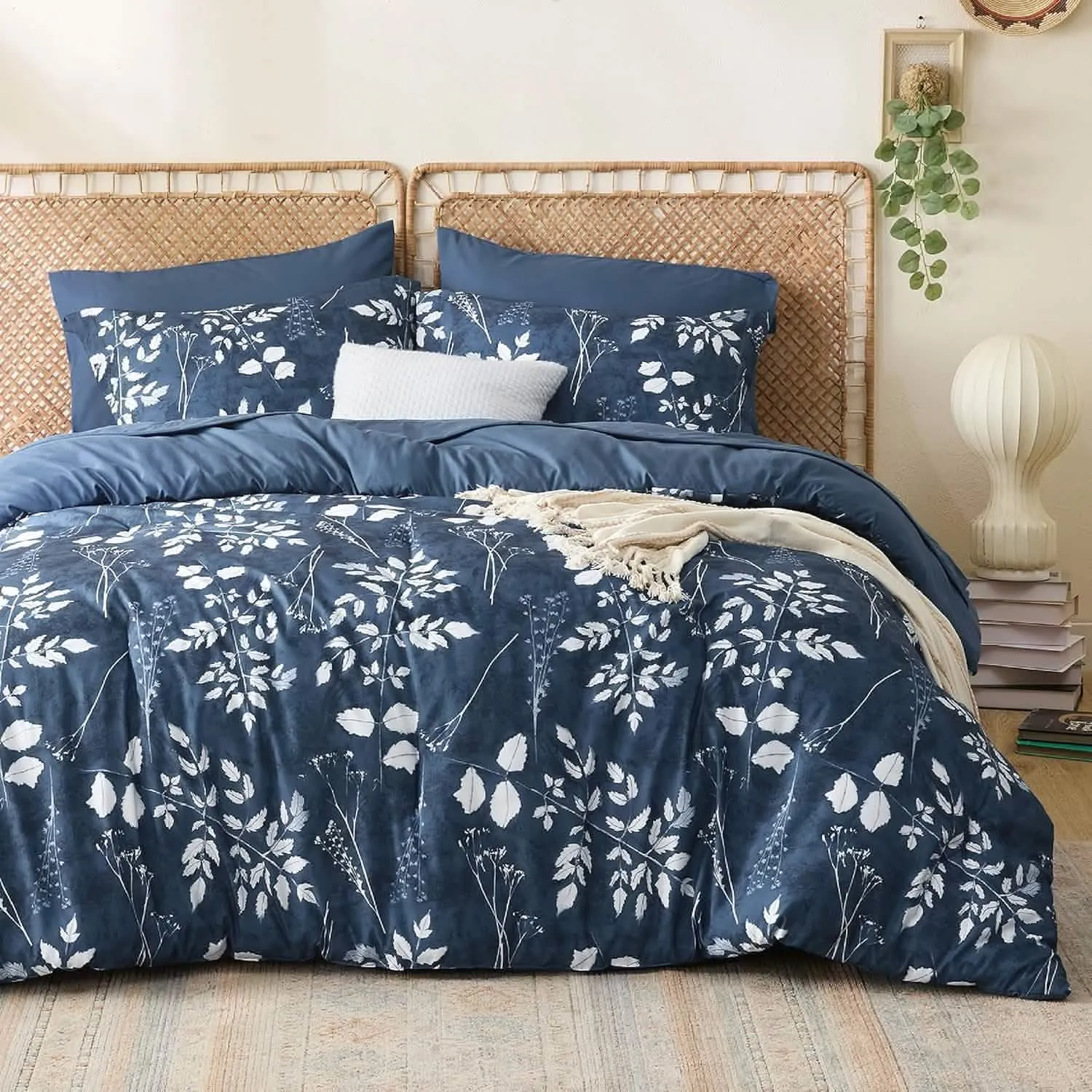 Bedsure Elegant Floral Comforter Sets