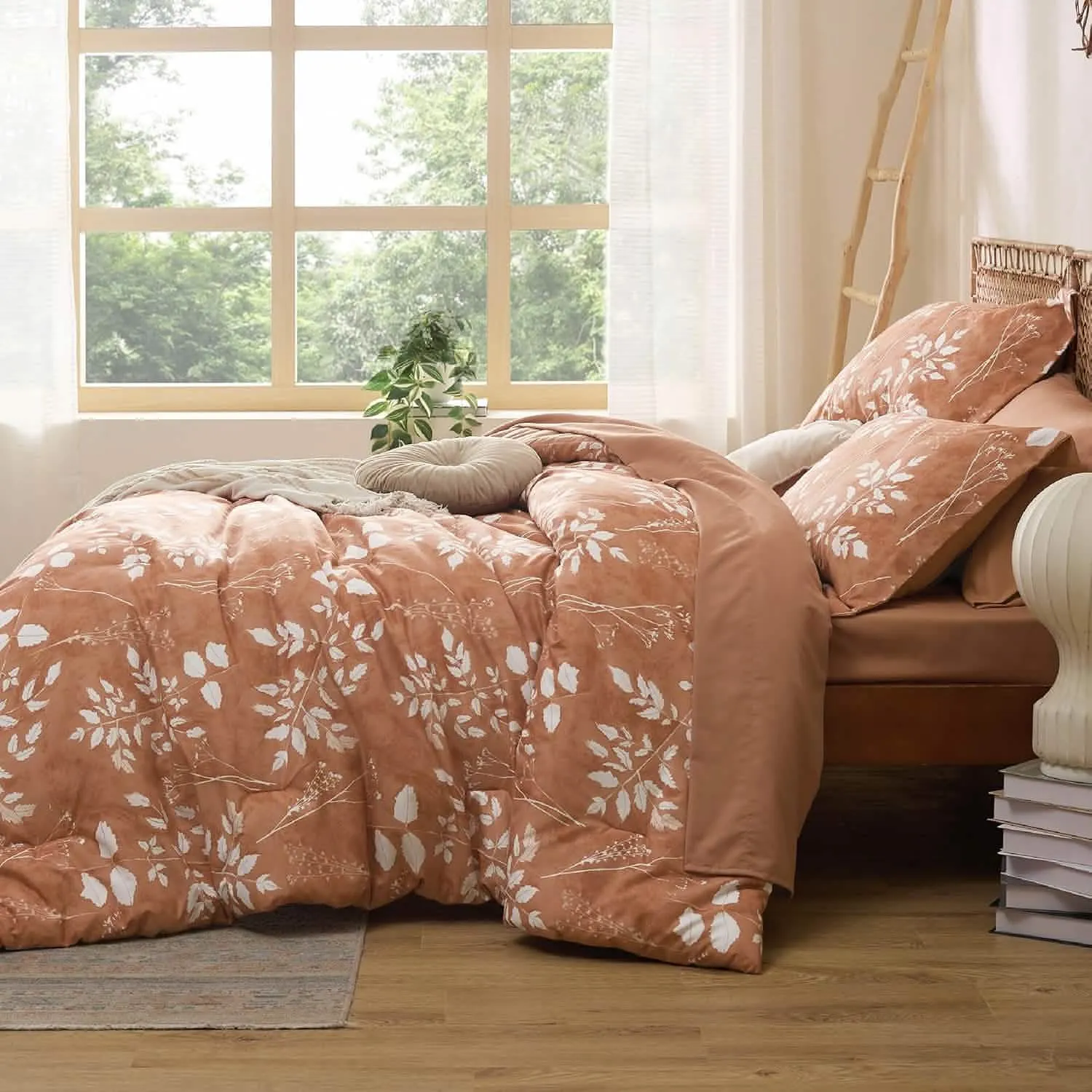 Bedsure Elegant Floral Comforter Sets