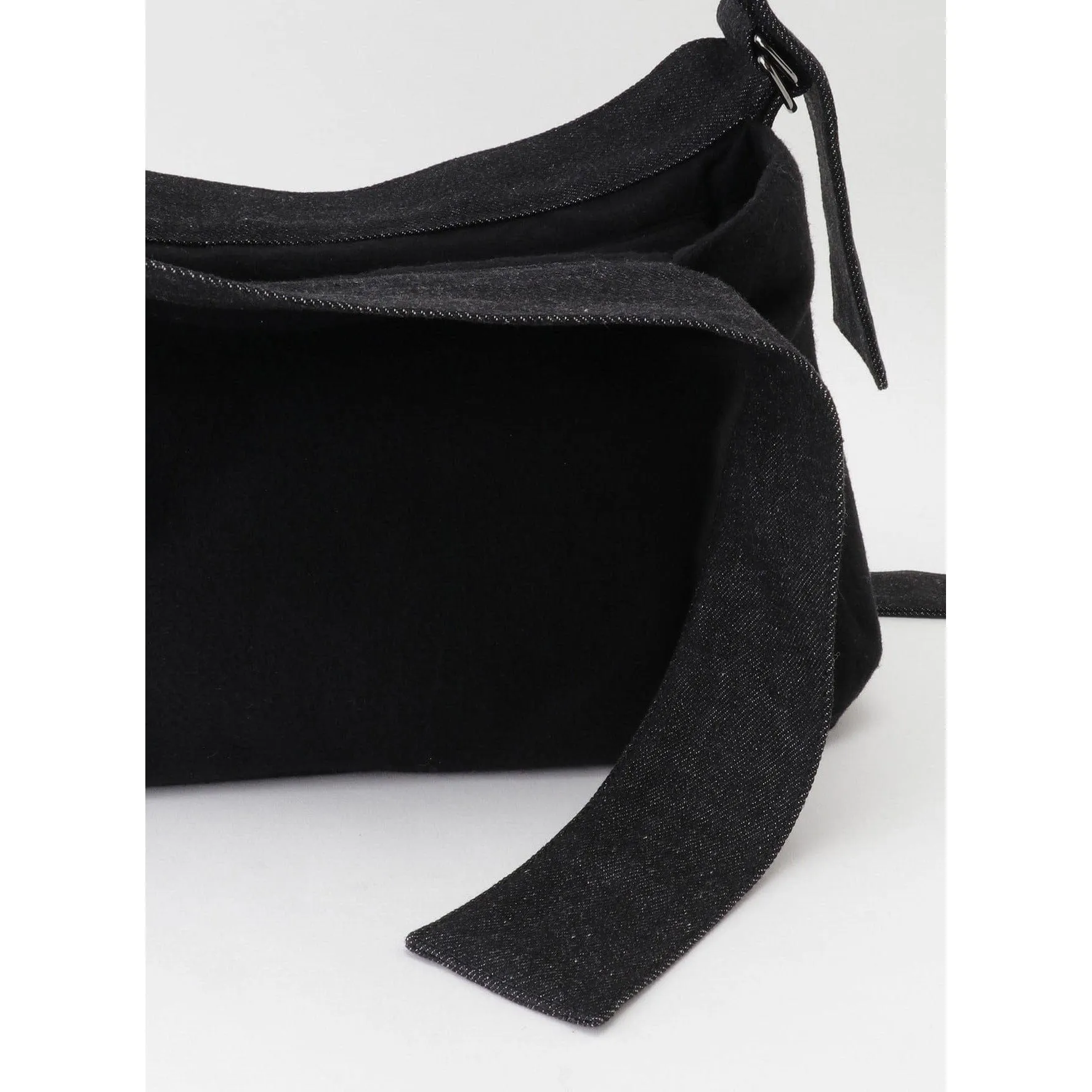 Yohji Yamamoto Belt Shoulder Bag